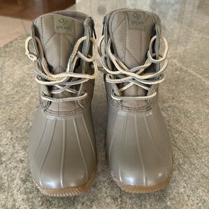 Sperry Olive Green Quilted Duck Boots NWT